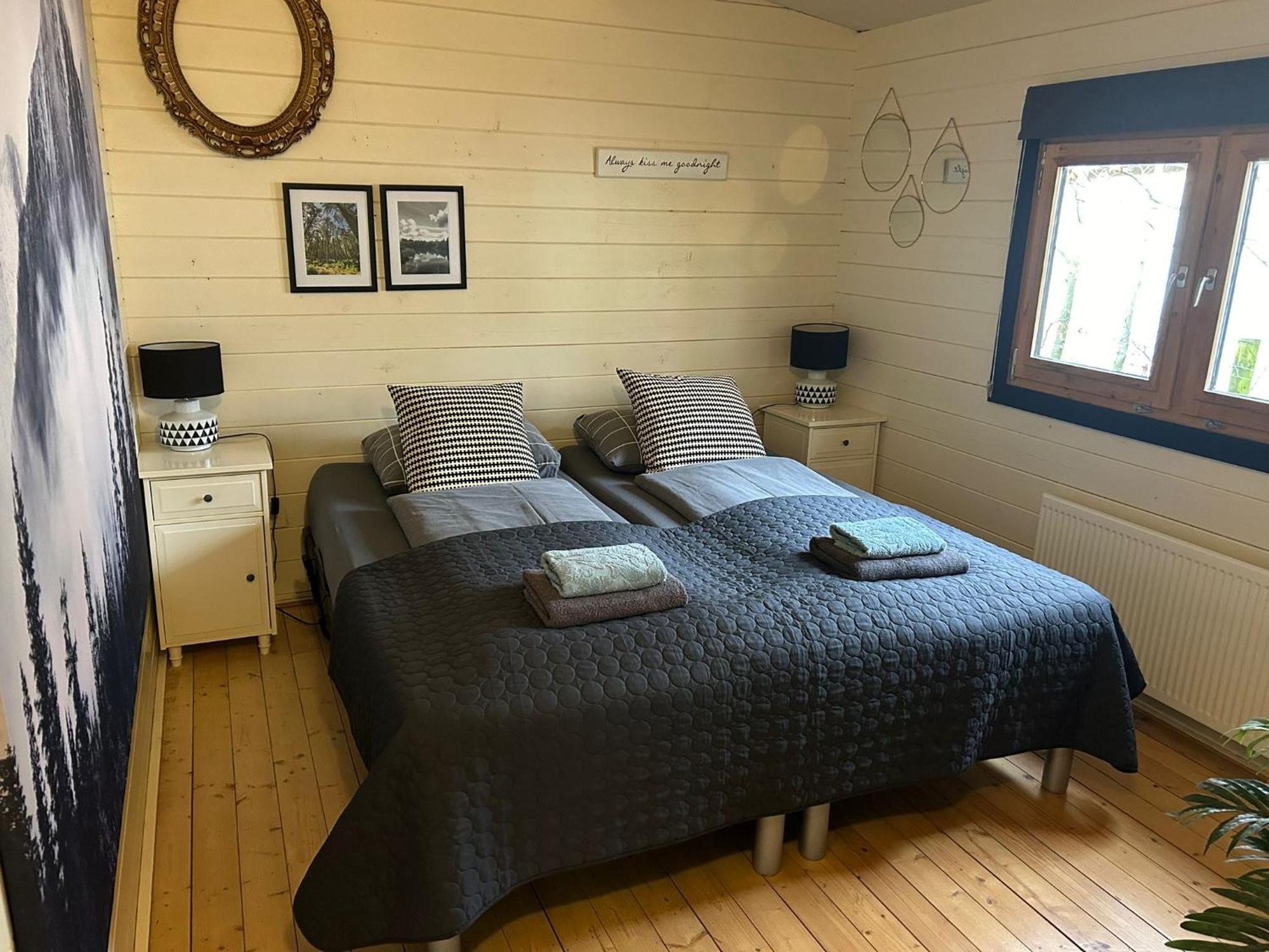 Carpe Diem, Het Ruime Chalet Met Houtkachel Nabij Wildlands Emmen Schoonebeek Екстериор снимка